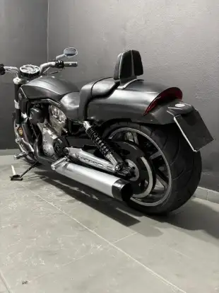 HARLEY-DAVIDSON-V-ROD MUSCLE-2011