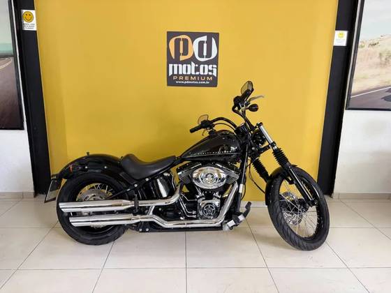 HARLEY-DAVIDSON SOFTAIL BLACKLINE 