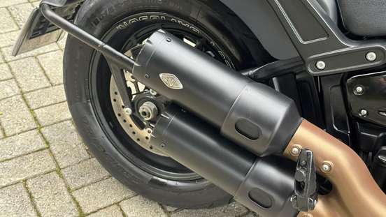 HARLEY-DAVIDSON-SOFTAIL FAT BOB 107-2019