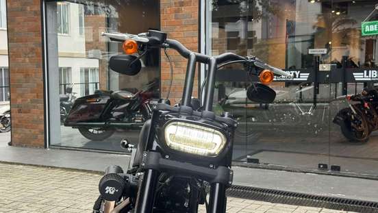 HARLEY-DAVIDSON-SOFTAIL FAT BOB 107-2019