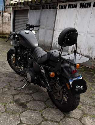 HARLEY-DAVIDSON-SPORTSTER IRON 883-2020
