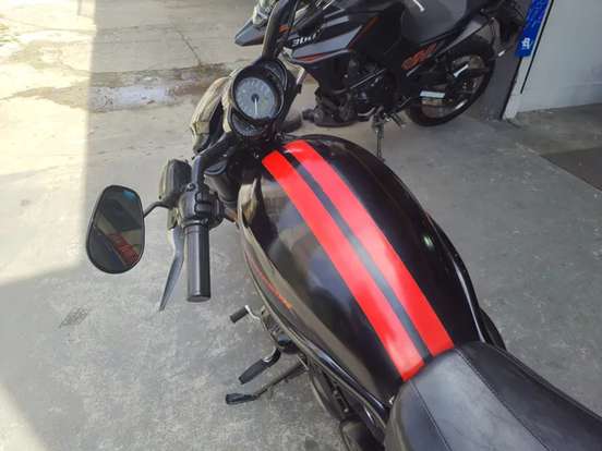 HARLEY-DAVIDSON-V-ROD MUSCLE-2013