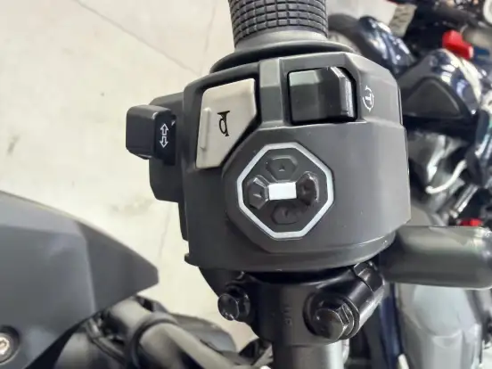 HONDA-CB 500 HORNET-2025