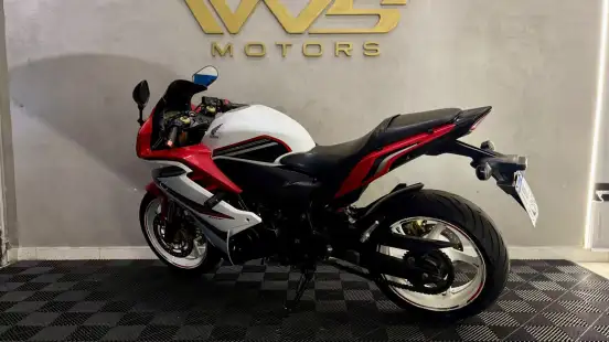 HONDA-CBR 600F-2012