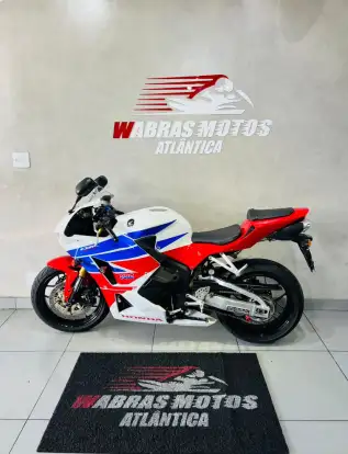 HONDA-CBR 600RR-2014