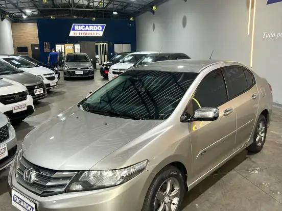 HONDA-CITY-1.5 LX 16V FLEX 4P AUTOMÁTICO HONDA-CITY-2009