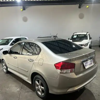HONDA-CITY-1.5 LX 16V FLEX 4P AUTOMÁTICO HONDA-CITY-2009