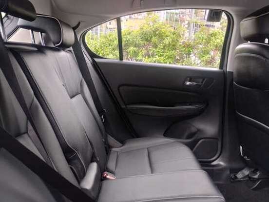 HONDA-CITY-1.5 i-VTEC FLEX HATCH TOURING CVT HONDA-CITY-2024