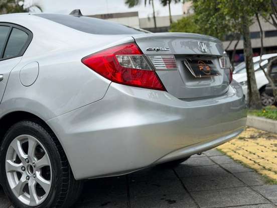 HONDA-CIVIC-2012