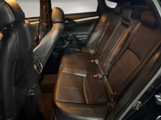 HONDA-CIVIC-2021