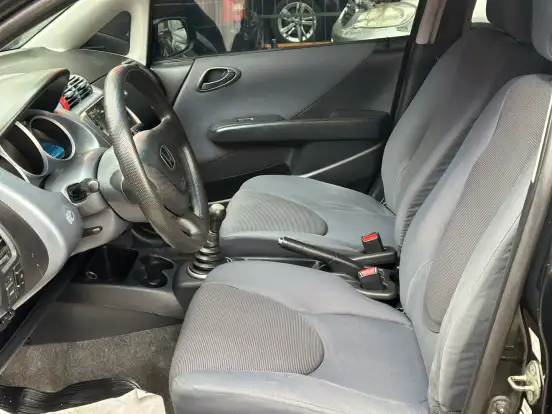 HONDA-FIT-2004