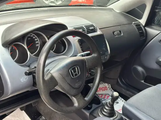 HONDA-FIT-2004