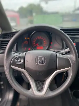 HONDA-FIT-2015