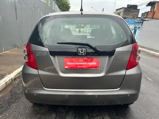 HONDA-FIT-2010