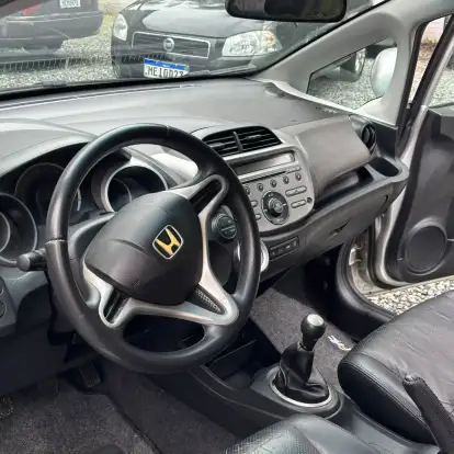 HONDA-FIT-2009