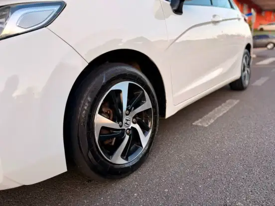 HONDA-FIT-2014
