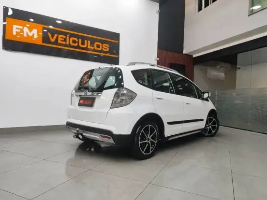 HONDA-FIT-2013