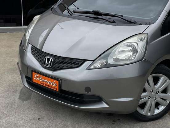 HONDA-FIT-2010