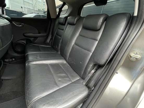 HONDA-FIT-2010