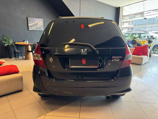 HONDA-FIT-2005