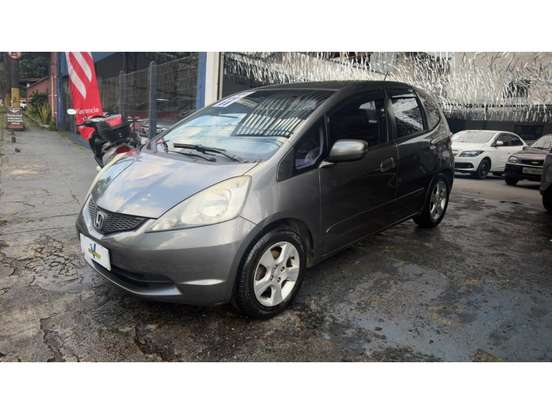 HONDA-FIT-2010