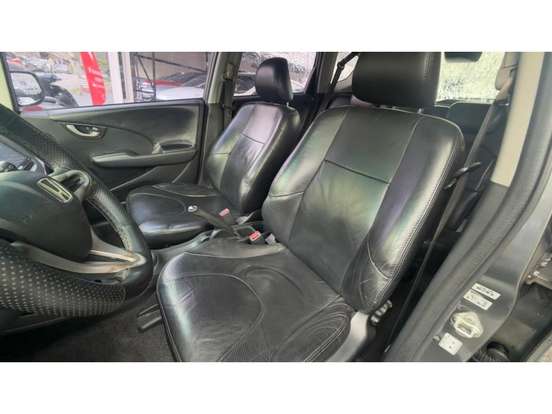 HONDA-FIT-2010
