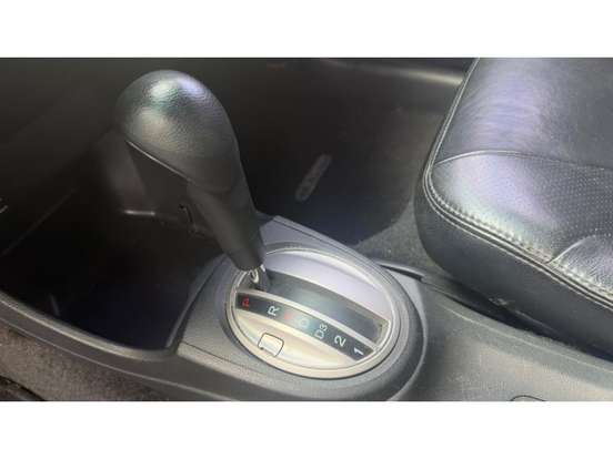 HONDA-FIT-2010