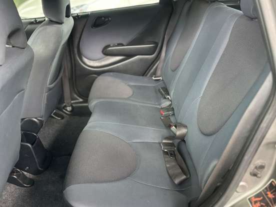 HONDA-FIT-1.4 LXL 8V GASOLINA 4P AUTOMÁTICO HONDA-FIT-2005