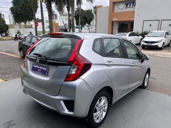 HONDA-FIT-2015