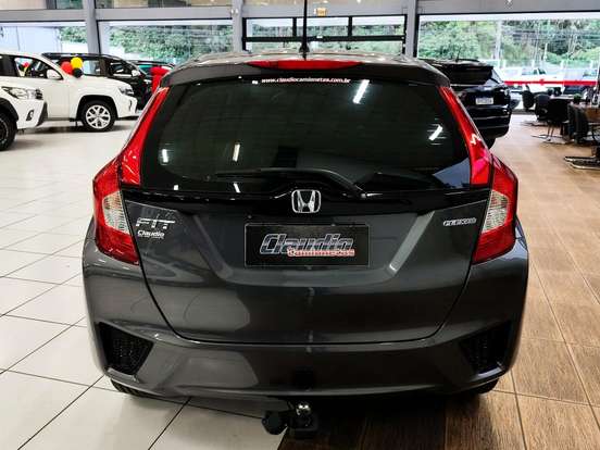 HONDA-FIT-2016