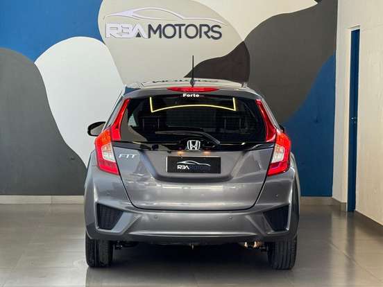 HONDA-FIT-2016