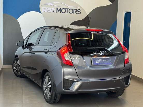 HONDA-FIT-2016