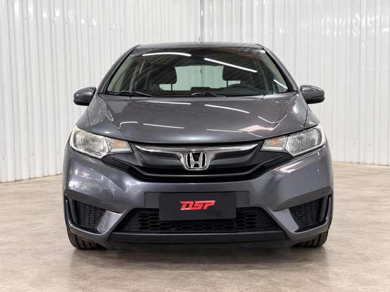 HONDA-FIT-2016