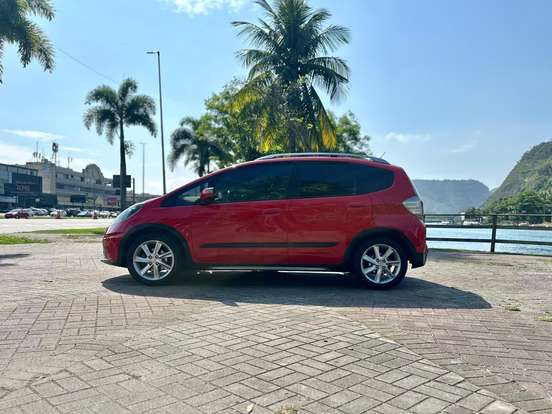HONDA-FIT-2012