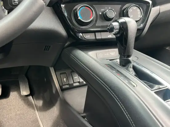 HONDA-HR-V-2015