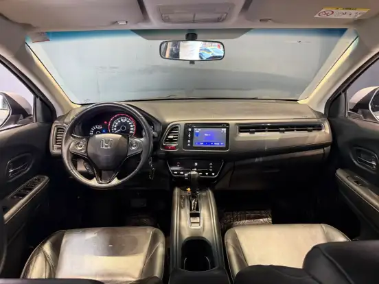 HONDA-HR-V-2017