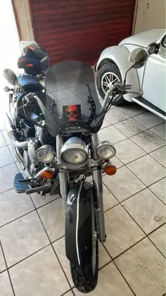HONDA SHADOW 750 