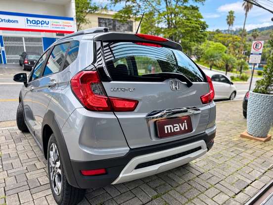 HONDA-WR-V-2017