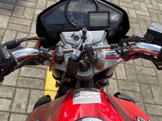HONDA-CB 300R ABS HONDA-CB 300R ABS-2011