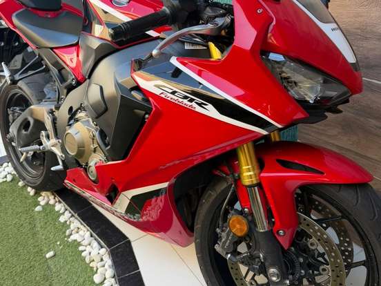 HONDA-CBR 1000RR FIREBLADE HONDA-CBR 1000RR FIREBLADE-2018