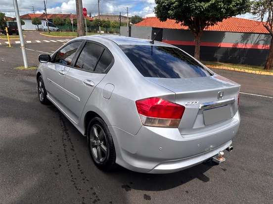HONDA-CITY-1.5 DX 16V FLEX 4P AUTOMÁTICO HONDA-CITY-2011