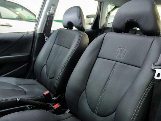 HONDA-FIT-1.4 LX 8V GASOLINA 4P AUTOMÁTICO HONDA-FIT-2005
