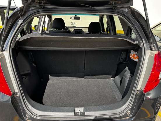 HONDA-FIT-2010