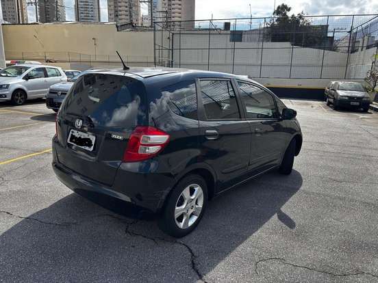 HONDA-FIT-2010