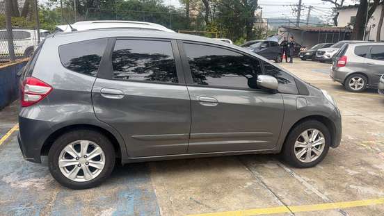 HONDA-FIT-2013