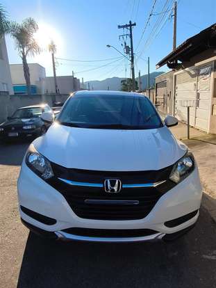 HONDA-HR-V-2015