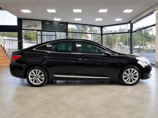 HYUNDAI-AZERA-3.0 MPFI GLS V6 24V GASOLINA 4P AUTOMÁTICO HYUNDAI-AZERA-2012