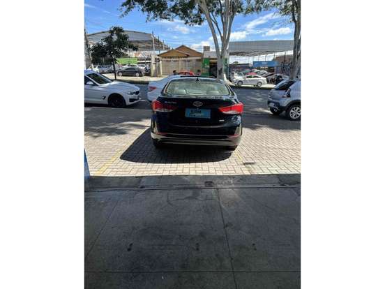 HYUNDAI-ELANTRA-2015