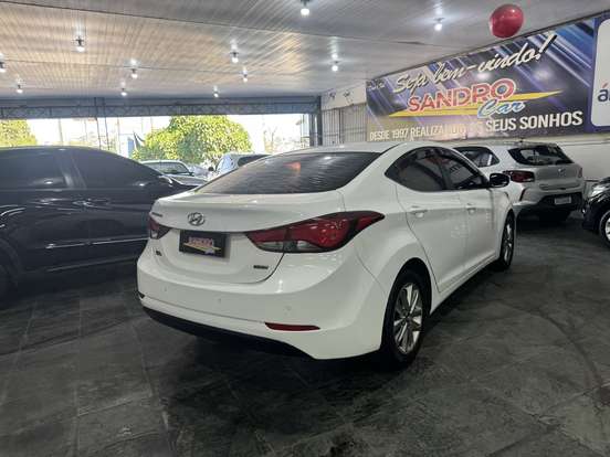 HYUNDAI-ELANTRA-2015