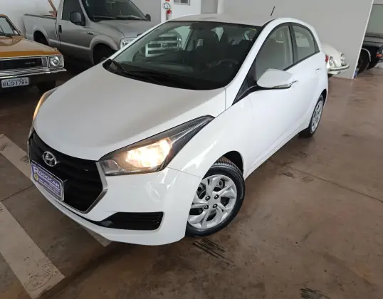 HYUNDAI HB20 1.0 COMFORT PLUS 12V FLEX 4P MANUAL